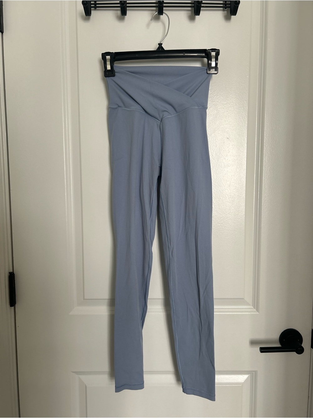Offline by Aerie Real Me 7/8 Crossover Leggings Size Small